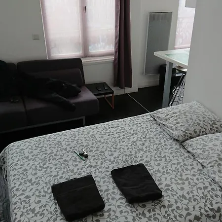Studio Hypercentre Proche Gares Et Metro Lille Room photo